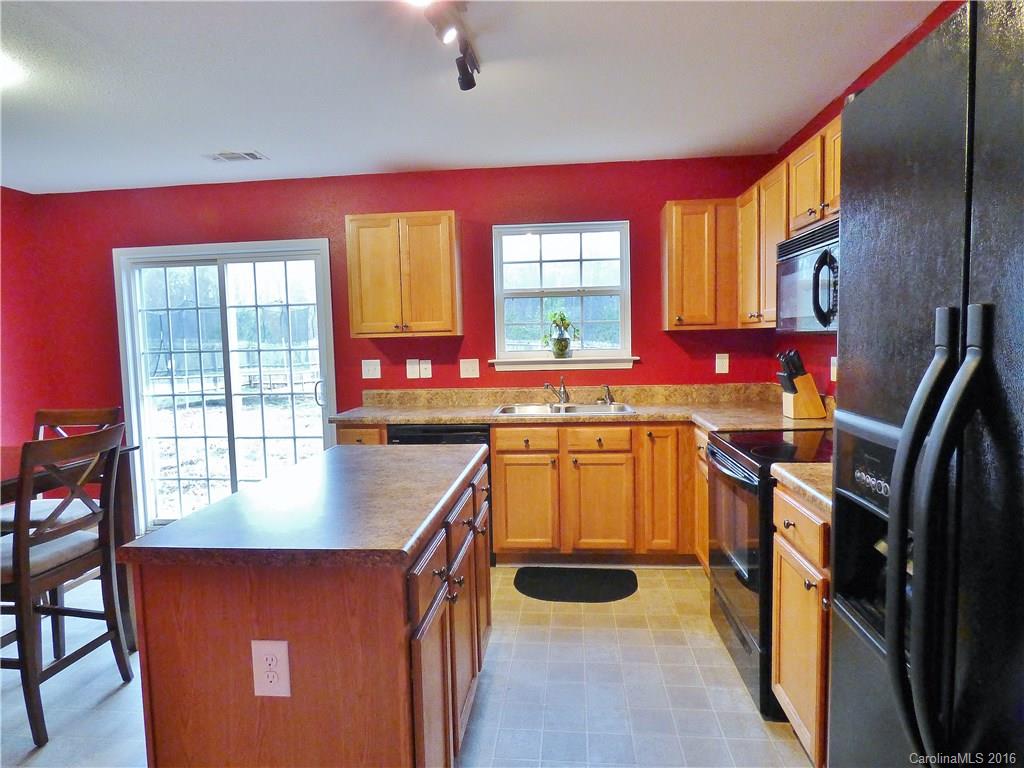 1417 River Run Road Lowell, NC 28098 - Photo 4 of 23 Gallery Image 4