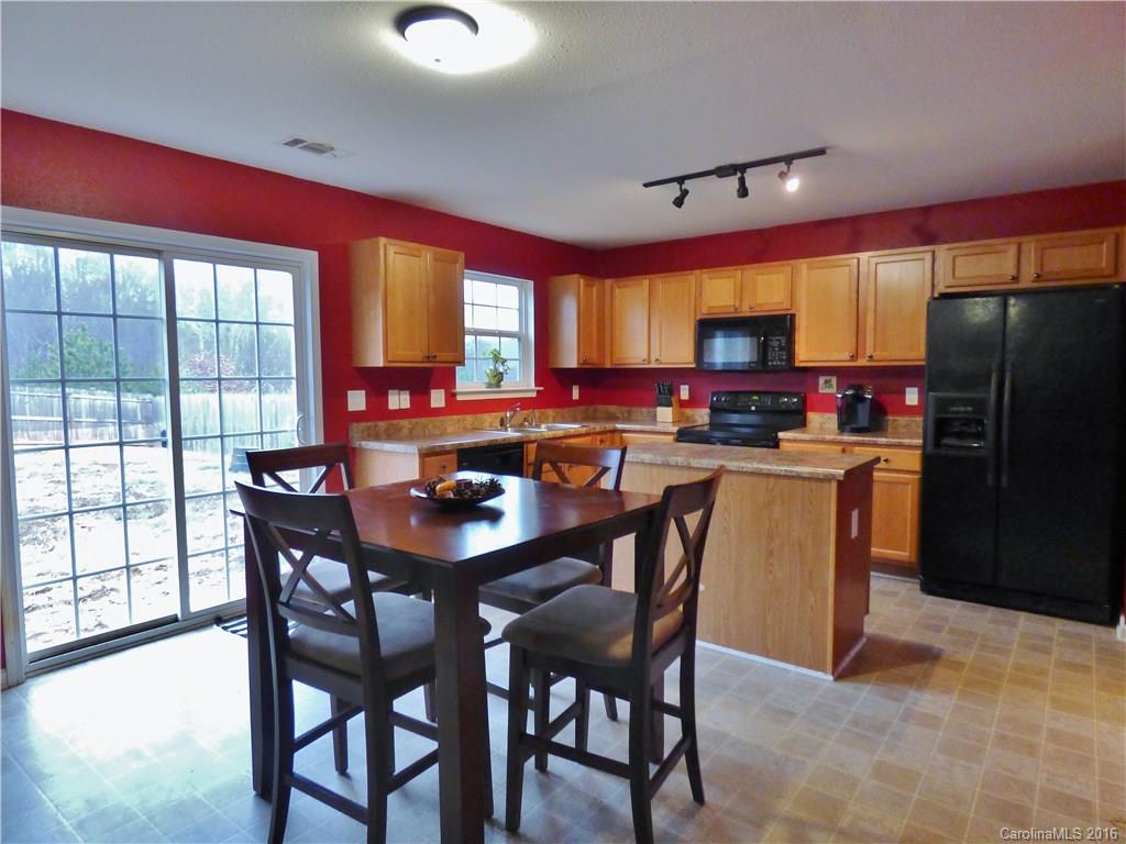 1417 River Run Road Lowell, NC 28098 - Photo 6 of 23 Gallery Image 6