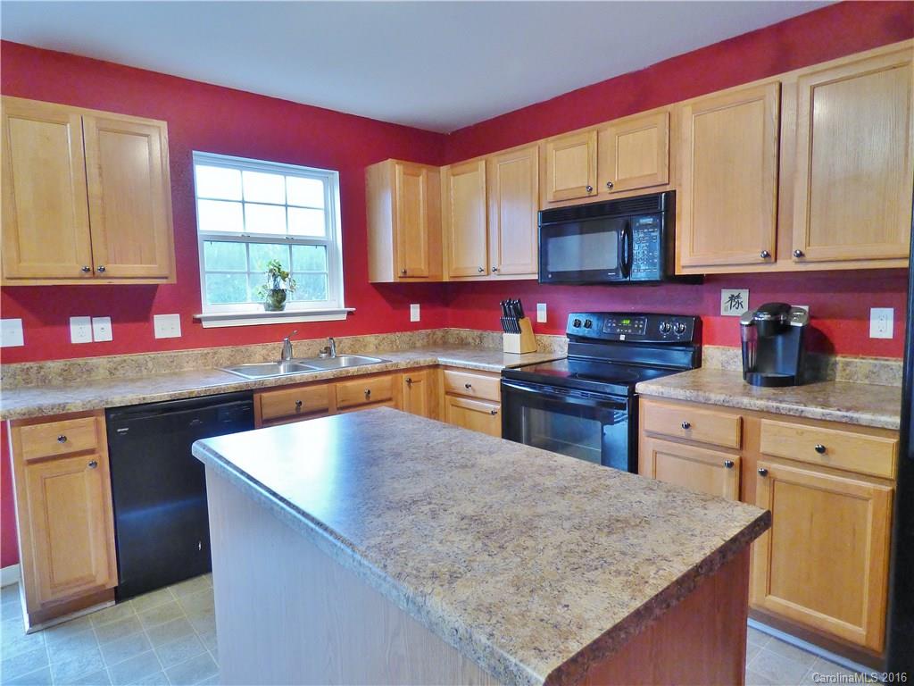 1417 River Run Road Lowell, NC 28098 - Photo 7 of 23 Gallery Image 7