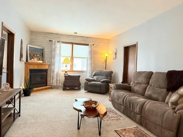 $239,900 | 108 4th Street Northeast, Fulda, MN 56131