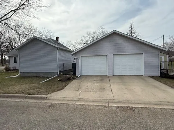 $239,900 | 108 4th Street Northeast, Fulda, MN 56131