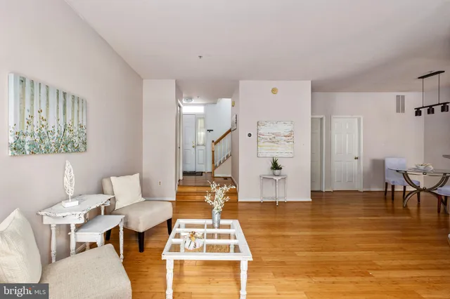 $535,000 | 20402 Cool Fern Square, Ashburn, VA 20147