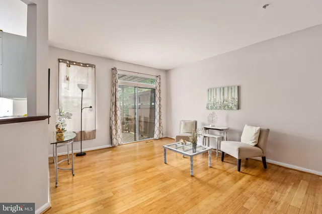 $535,000 | 20402 Cool Fern Square, Ashburn, VA 20147