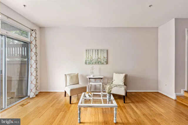 $535,000 | 20402 Cool Fern Square, Ashburn, VA 20147