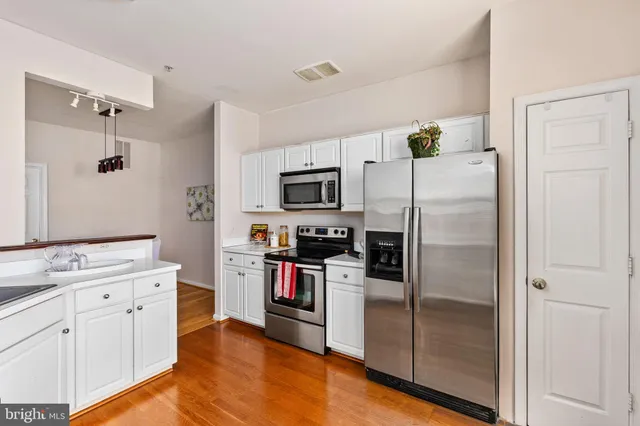 $535,000 | 20402 Cool Fern Square, Ashburn, VA 20147