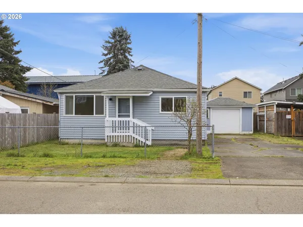$349,900 | 10068 Southeast Brandeis Street, Clackamas, OR 97015