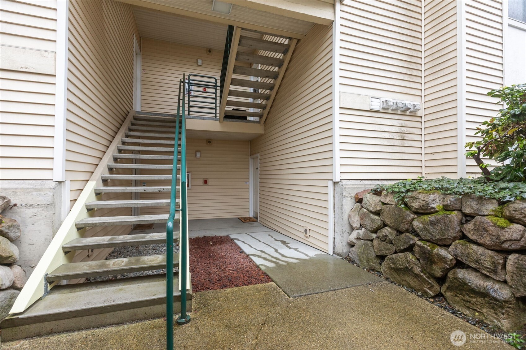 440 Maple Avenue Southwest, Unit A106 Renton, WA 98057 - Photo 2 of 39 a view of entryway with stairs