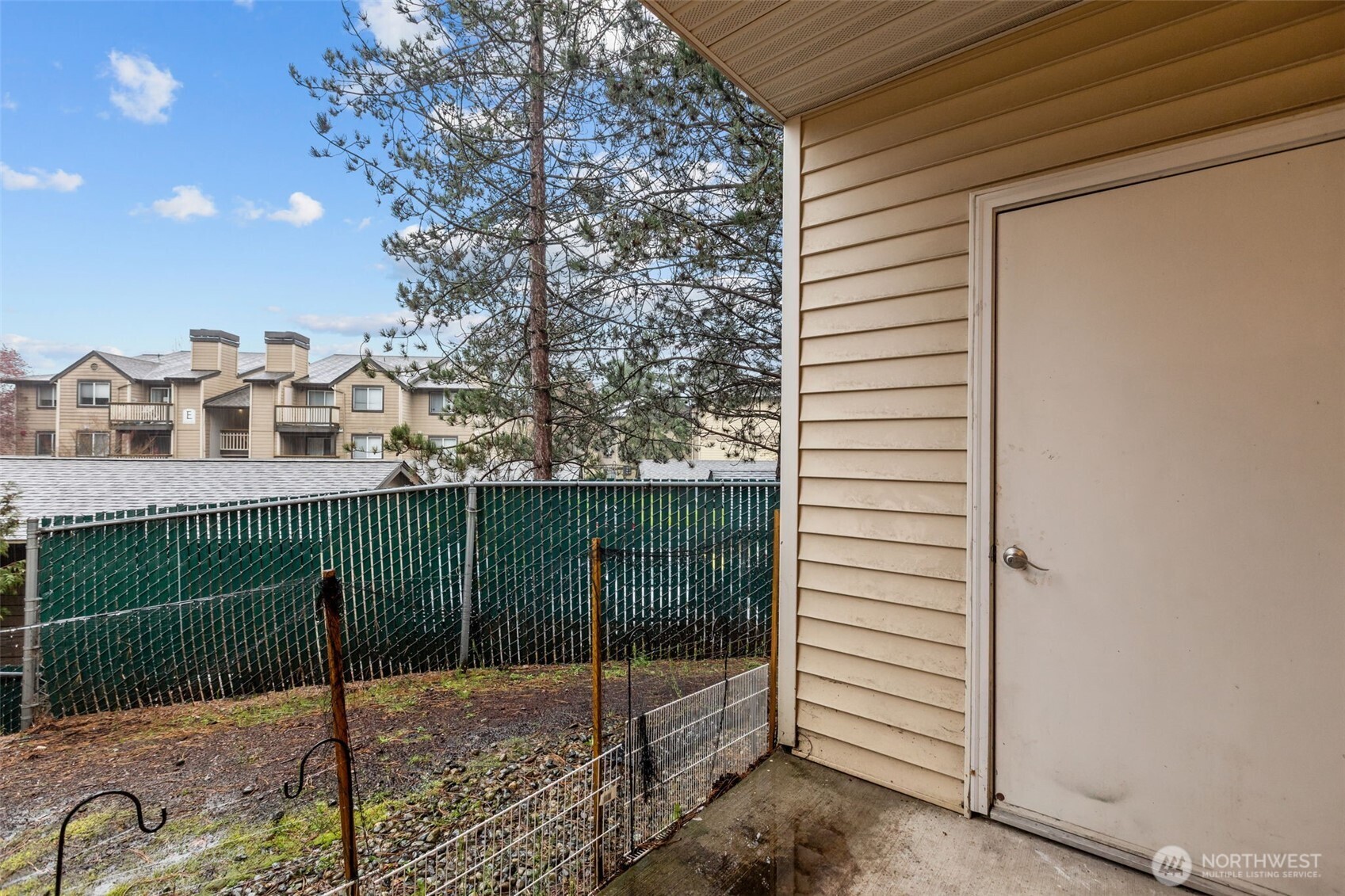 440 Maple Avenue Southwest, Unit A106 Renton, WA 98057 - Photo 33 of 39 a view of a balcony