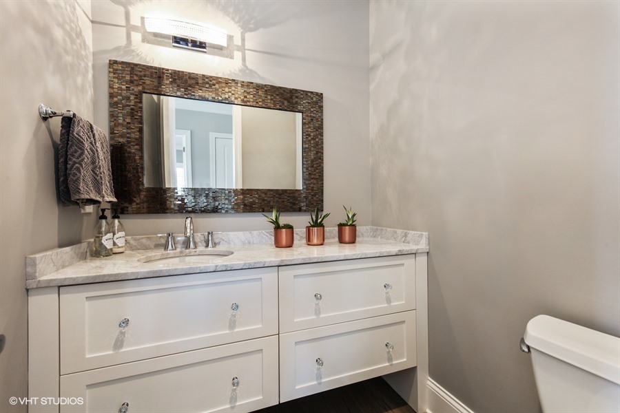 1216 Wood Street Deerfield, IL 60015 - Photo 11 of 24