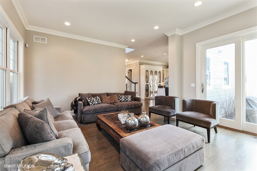 1216 Wood Street Deerfield, IL 60015 - Photo 9 of 24