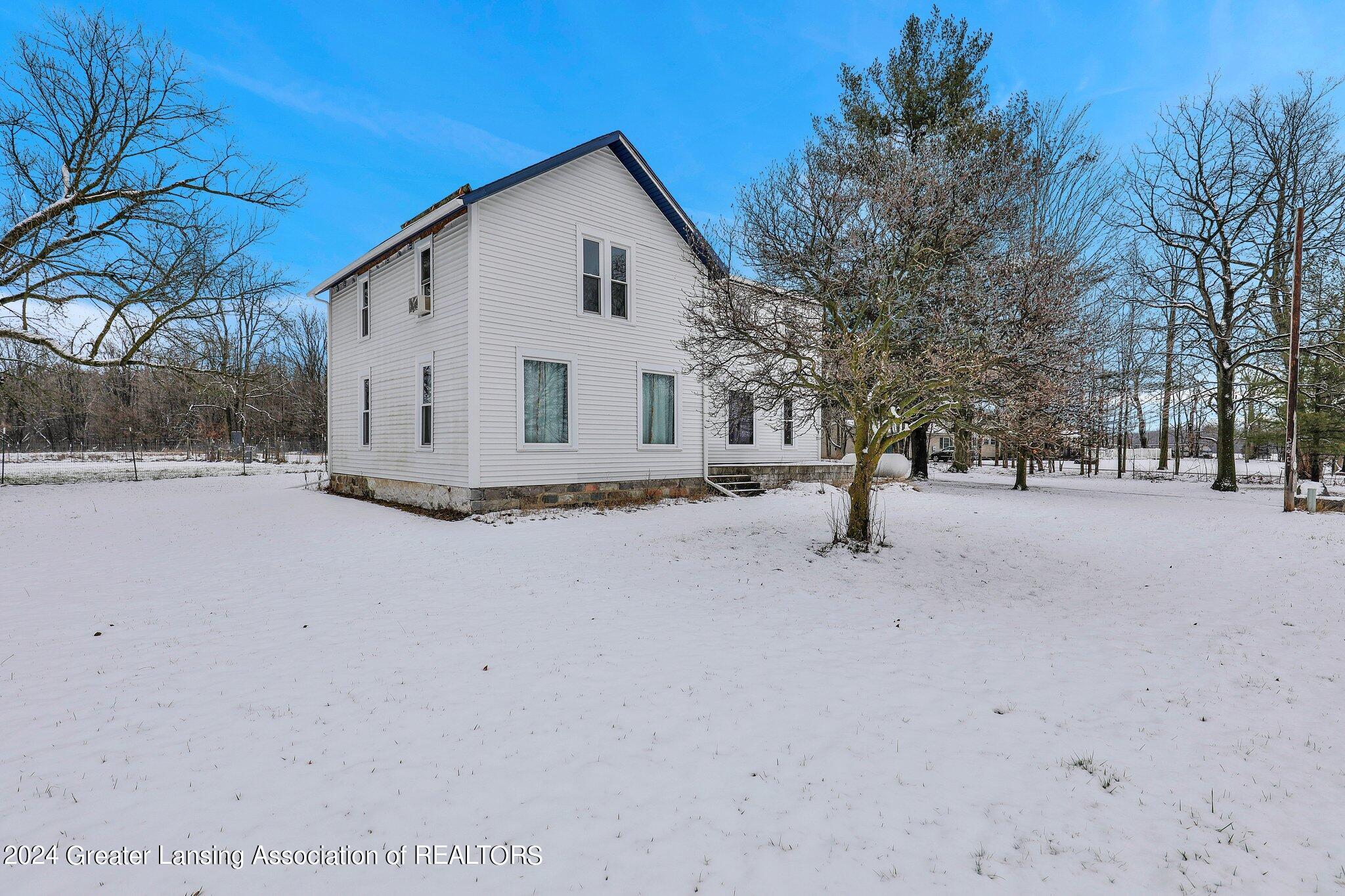 2595 Narrow Lake Road Charlotte, MI 48813 - Photo 29 of 29 29-web-or-mls-Open Ended Media-29