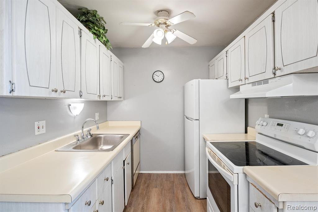 26730 Joy Road, Unit C1 Redford, MI 48239 - Photo 6 of 16