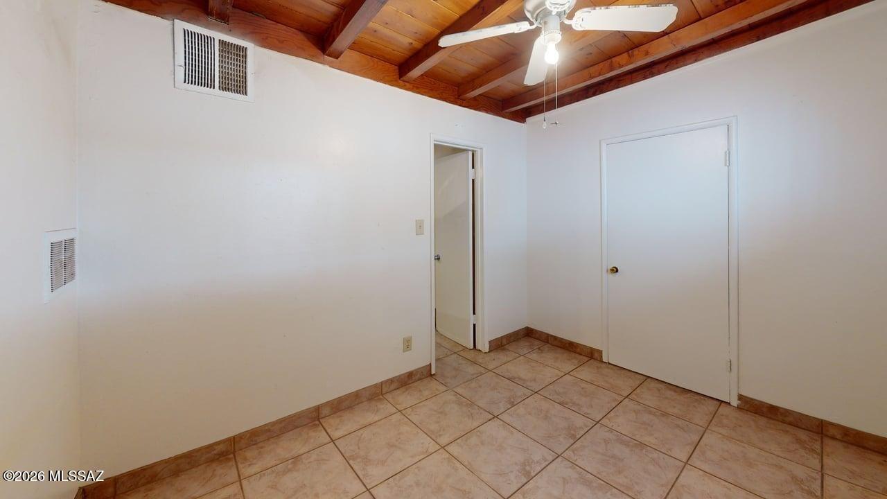 3564 East Kleindale Road, Unit C Tucson, AZ 85716 - Photo 8 of 10 3564-e-kleindale-rd-unit-c-bedroom