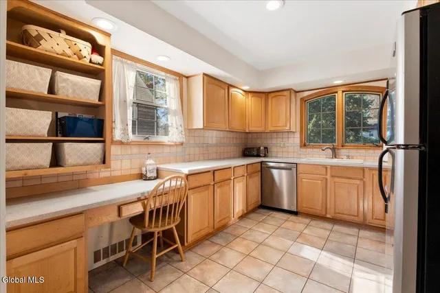 $380,000 | 15 Roweland Avenue, Bethlehem, NY 12054