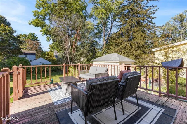 $380,000 | 15 Roweland Avenue, Bethlehem, NY 12054