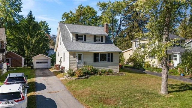 $380,000 | 15 Roweland Avenue, Bethlehem, NY 12054