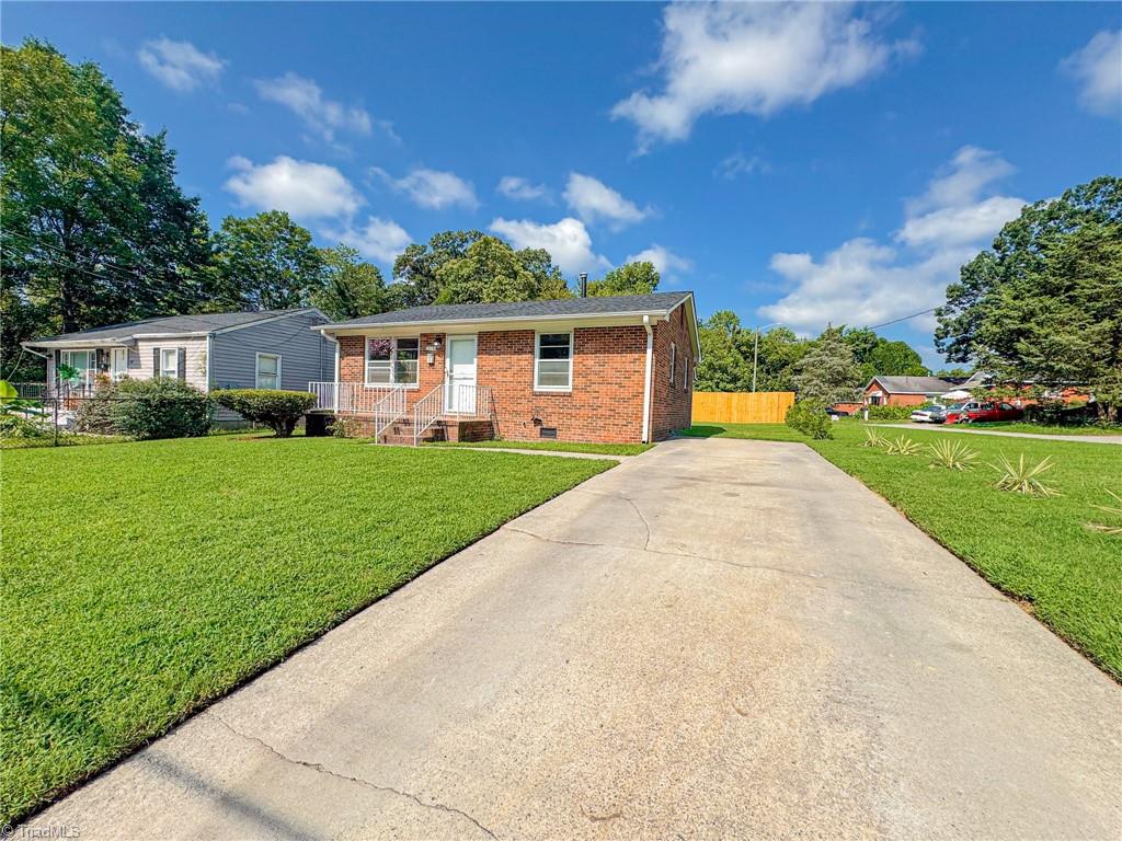208 Hay Street High Point, NC 27260 - Photo 3 of 19 Gallery Image 3