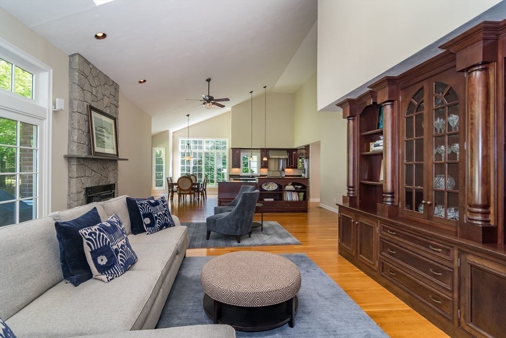 397 Far Reach Road Westwood, MA 02090 - Photo 13 of 42 Gallery Image 13