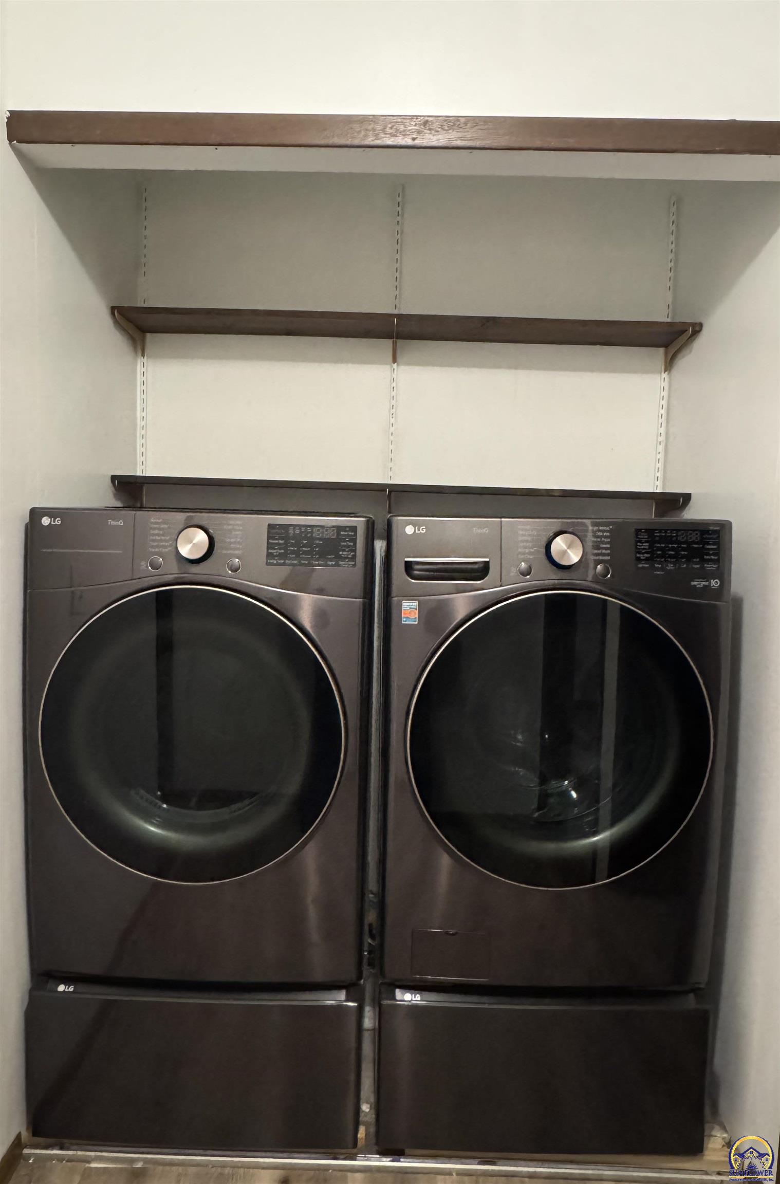 2926 Southwest Arrowhead Road Topeka, KS 66614 - Photo 15 of 33