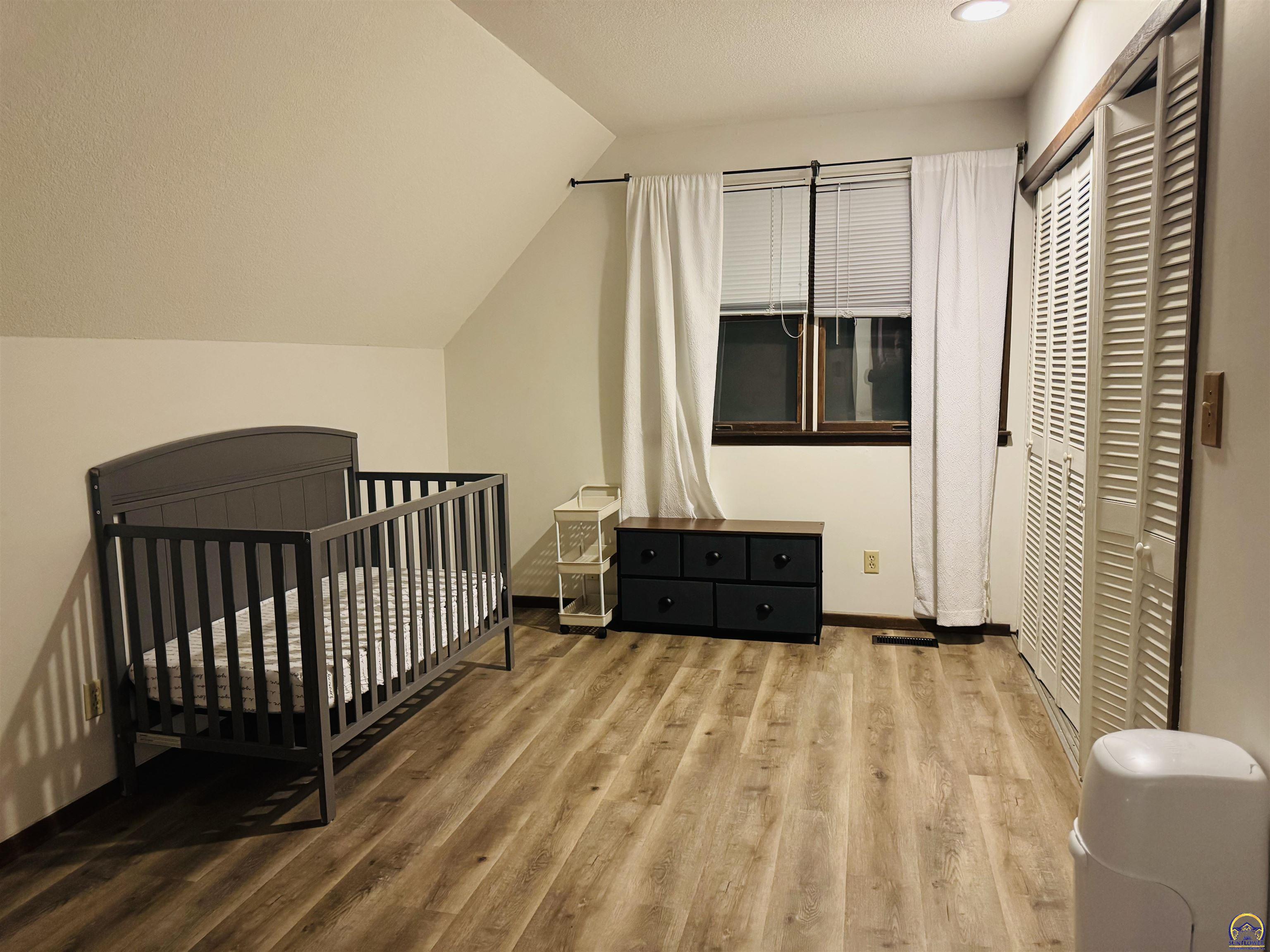 2926 Southwest Arrowhead Road Topeka, KS 66614 - Photo 16 of 33