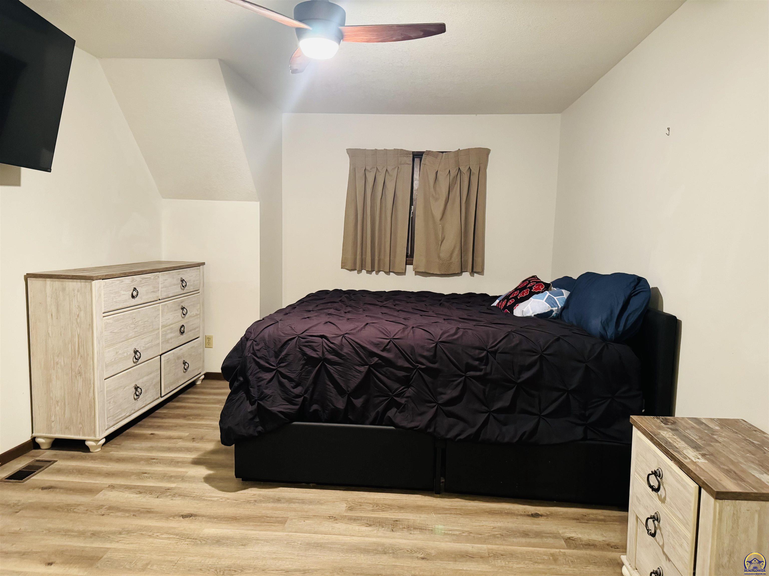 2926 Southwest Arrowhead Road Topeka, KS 66614 - Photo 18 of 33