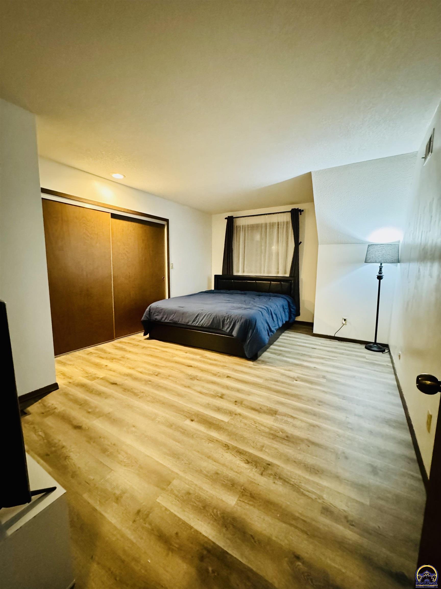 2926 Southwest Arrowhead Road Topeka, KS 66614 - Photo 22 of 33