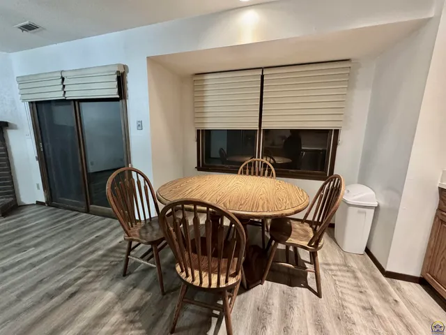 $228,000 | 2926 Southwest Arrowhead Road, Topeka, KS 66614