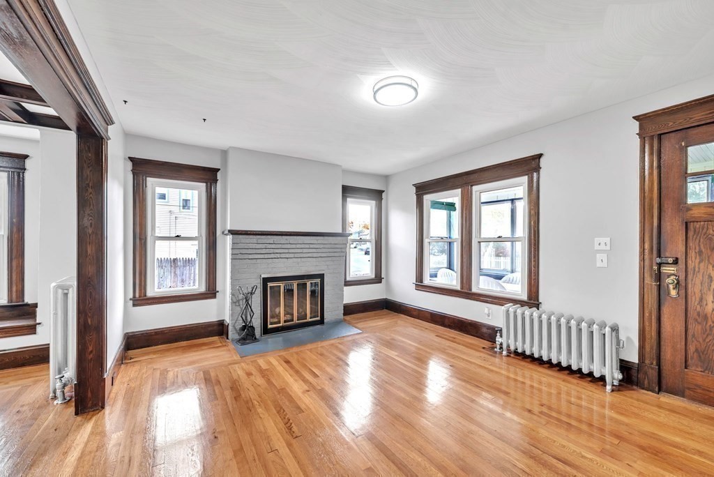 25 Manitoba Street Springfield, MA 01108 - Photo 14 of 38 Gallery Image 14