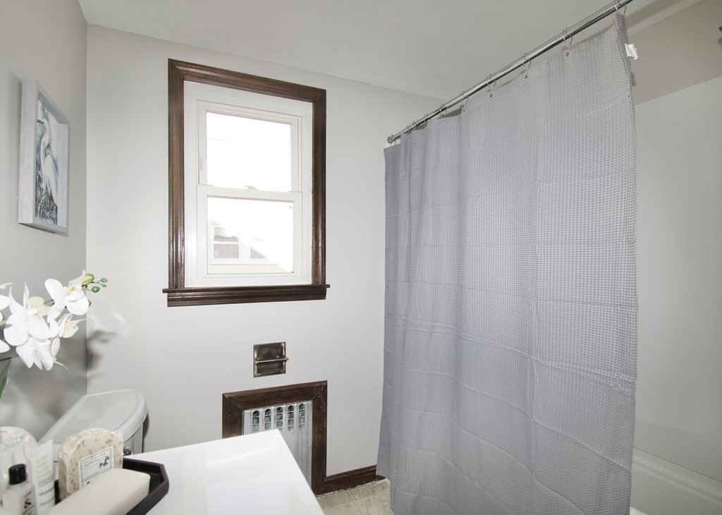 25 Manitoba Street Springfield, MA 01108 - Photo 28 of 38 Gallery Image 28