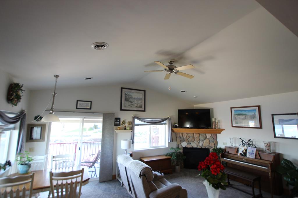 20 Shanty Road, Unit 301 Algoma, WI 54201 - Photo 10 of 23 Gallery Image 10