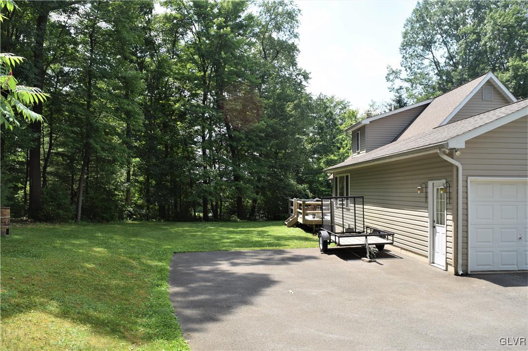 843 Molasses Valley Road Kunkletown, PA 18058 - Photo 3 of 33