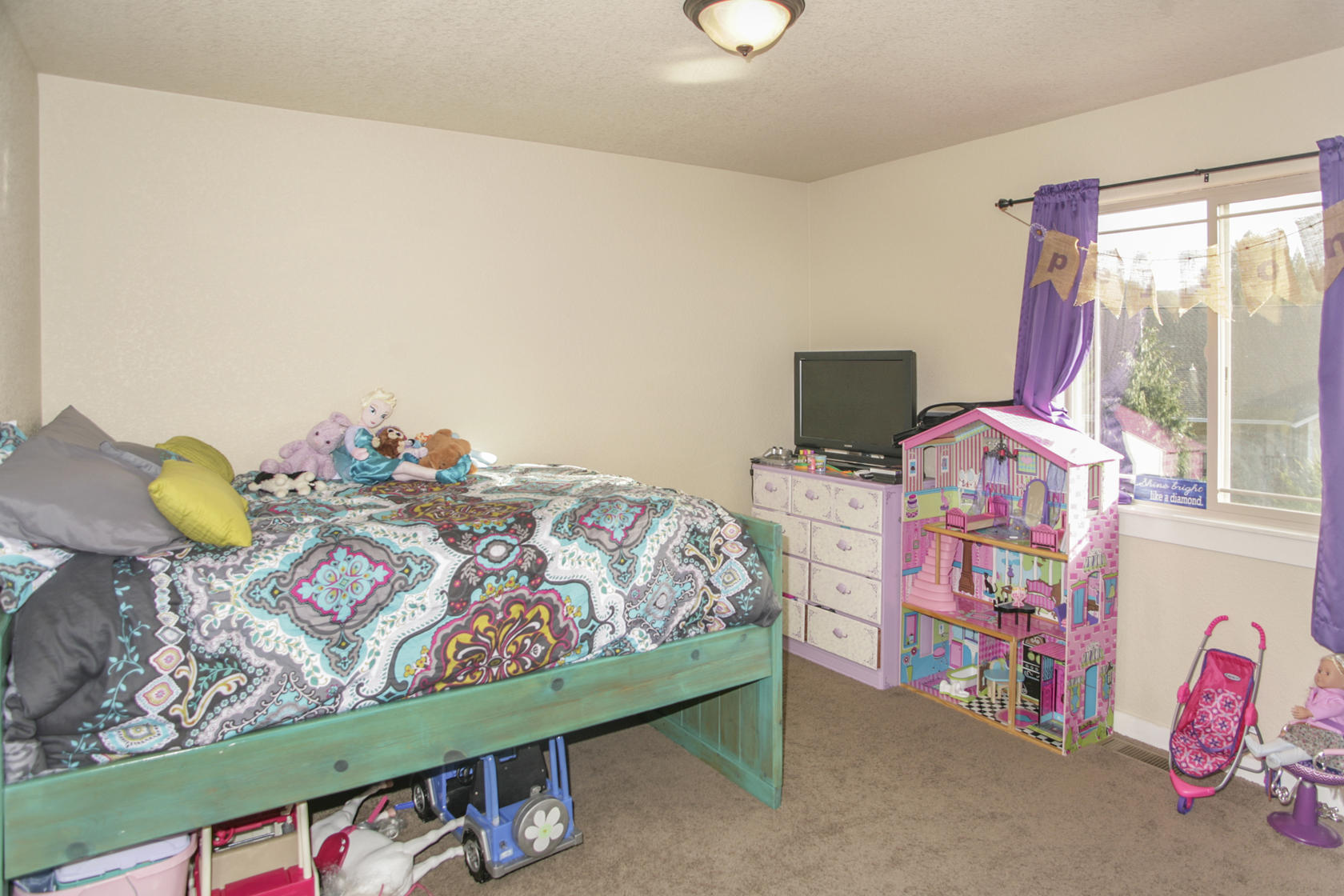 150 Grayland Heights Road Rio Dell, CA 95562 - Photo 33 of 37 38 Bedroom #2 150 Grayland Heights Road,