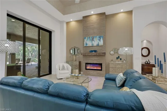 $2,500,000 | 5865 Hammock Isles Circle, Naples, FL 34119