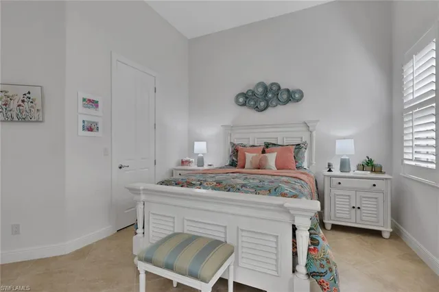 $2,500,000 | 5865 Hammock Isles Circle, Naples, FL 34119