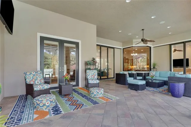 $2,500,000 | 5865 Hammock Isles Circle, Naples, FL 34119