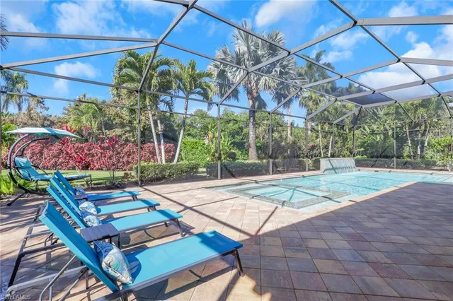 $2,500,000 | 5865 Hammock Isles Circle, Naples, FL 34119