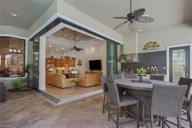 $2,500,000 | 5865 Hammock Isles Circle, Naples, FL 34119