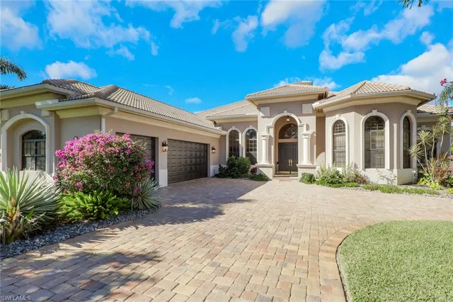 $2,500,000 | 5865 Hammock Isles Circle, Naples, FL 34119