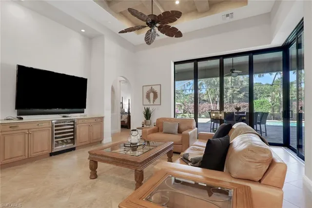 $2,500,000 | 5865 Hammock Isles Circle, Naples, FL 34119