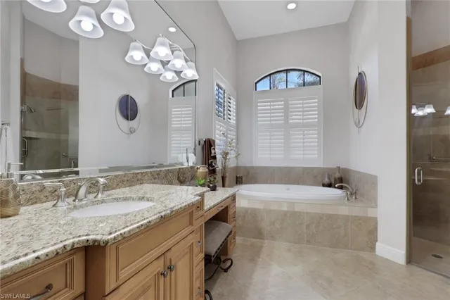 $2,500,000 | 5865 Hammock Isles Circle, Naples, FL 34119