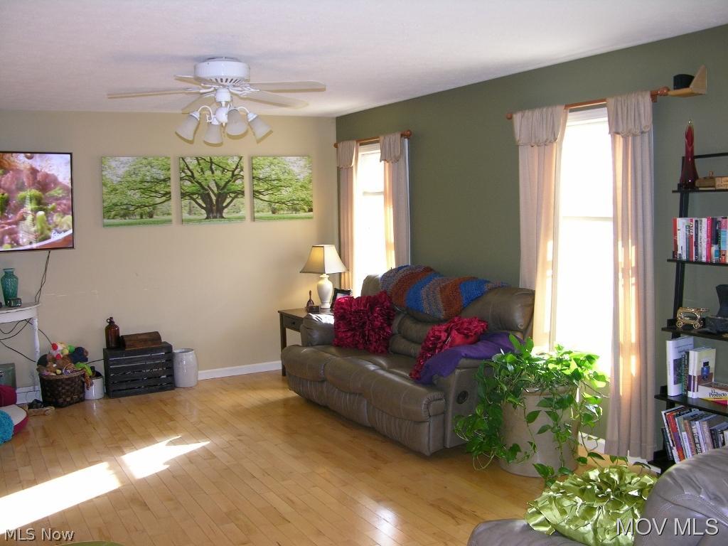 23 Low Meadow Road St. Marys, WV 26170 - Photo 8 of 19 Great Room