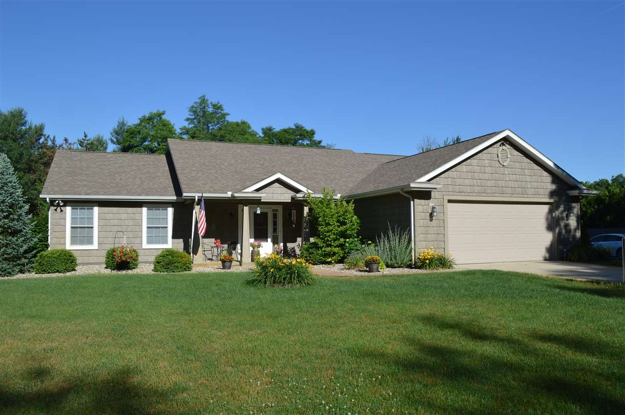 53777 Buckeye Road Mishawaka, IN 46545 - Photo 1 of 36 Gallery Image 1