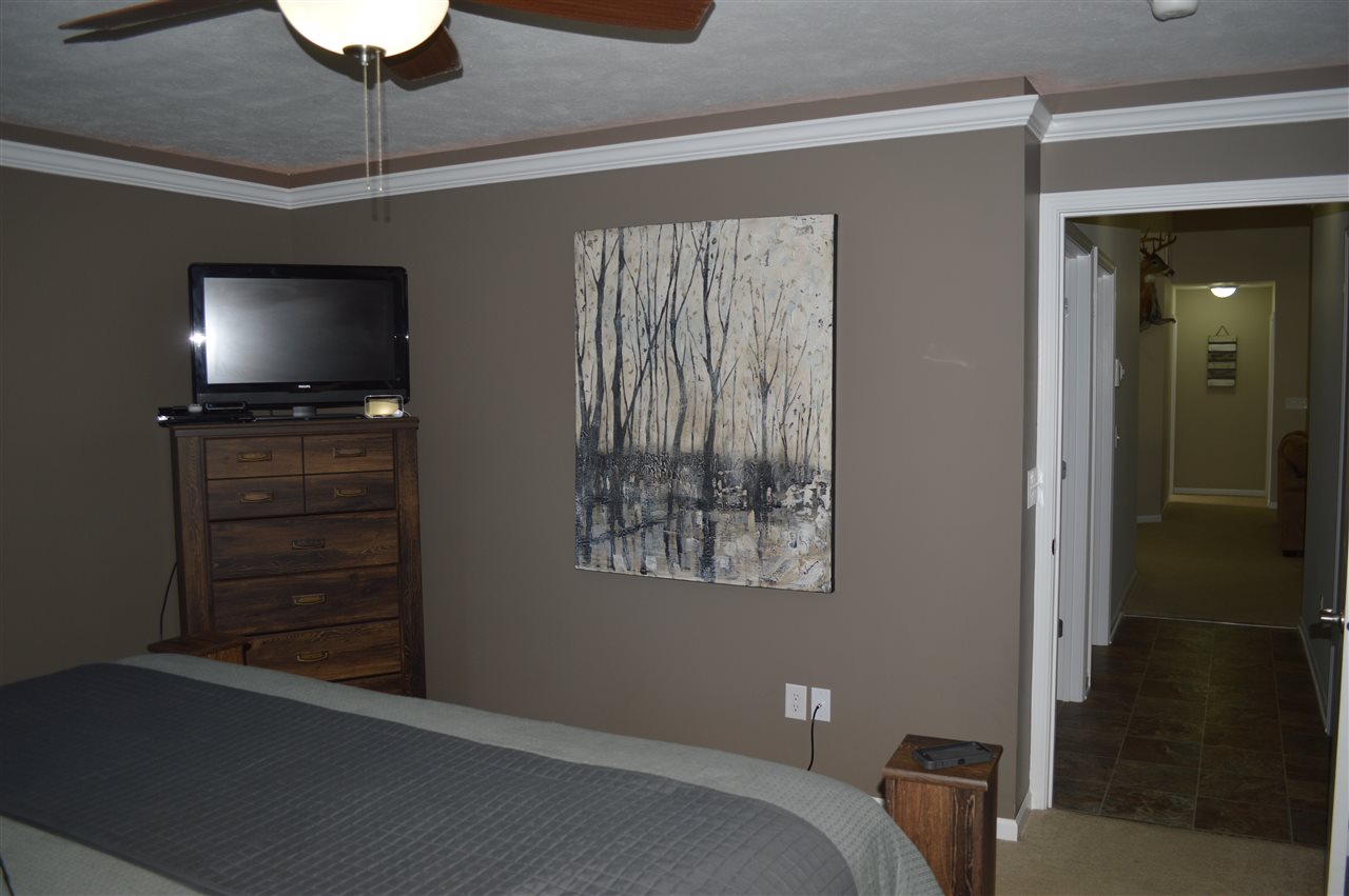 53777 Buckeye Road Mishawaka, IN 46545 - Photo 16 of 36 Gallery Image 16