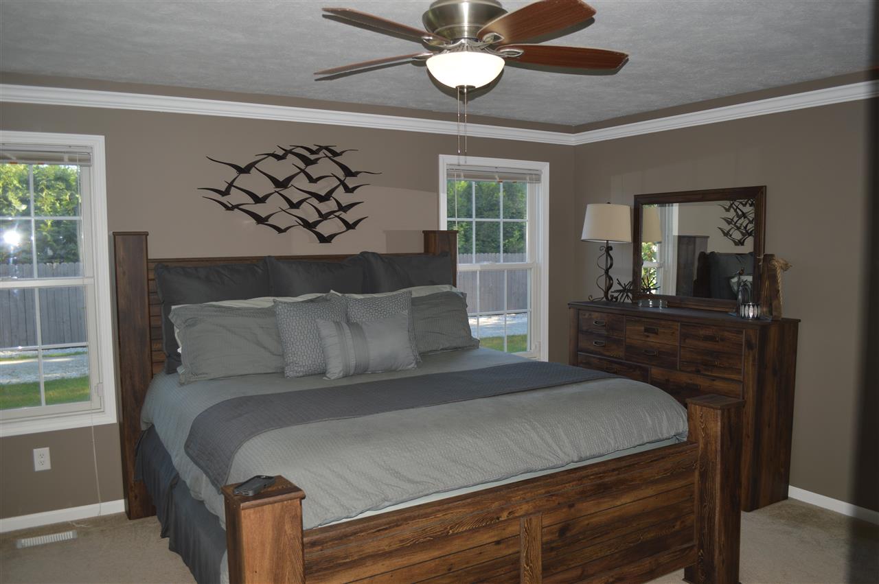53777 Buckeye Road Mishawaka, IN 46545 - Photo 17 of 36 Gallery Image 17