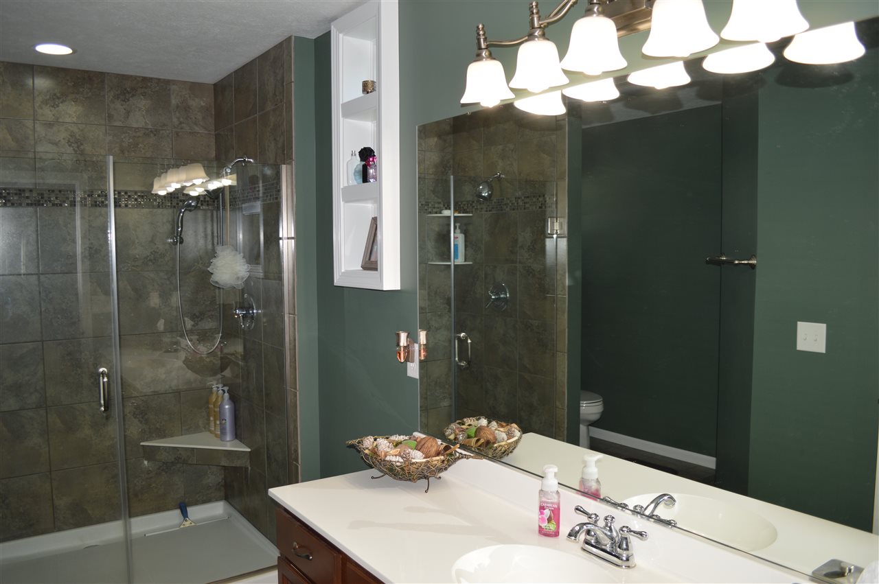 53777 Buckeye Road Mishawaka, IN 46545 - Photo 19 of 36 Gallery Image 19