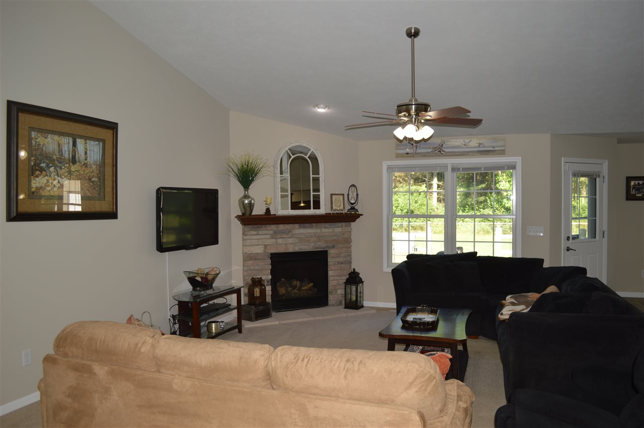53777 Buckeye Road Mishawaka, IN 46545 - Photo 4 of 36 Gallery Image 4