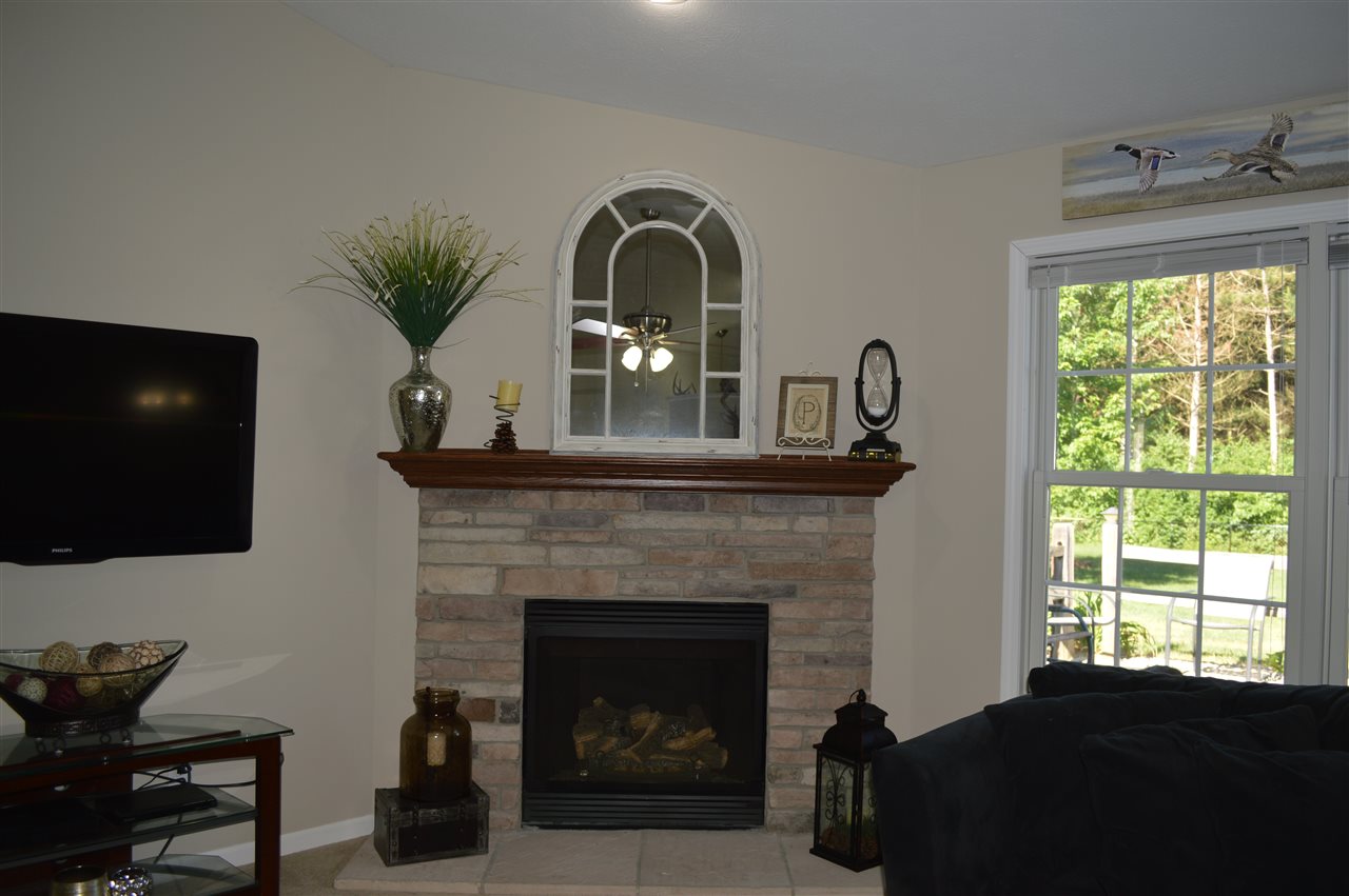 53777 Buckeye Road Mishawaka, IN 46545 - Photo 5 of 36 Gallery Image 5