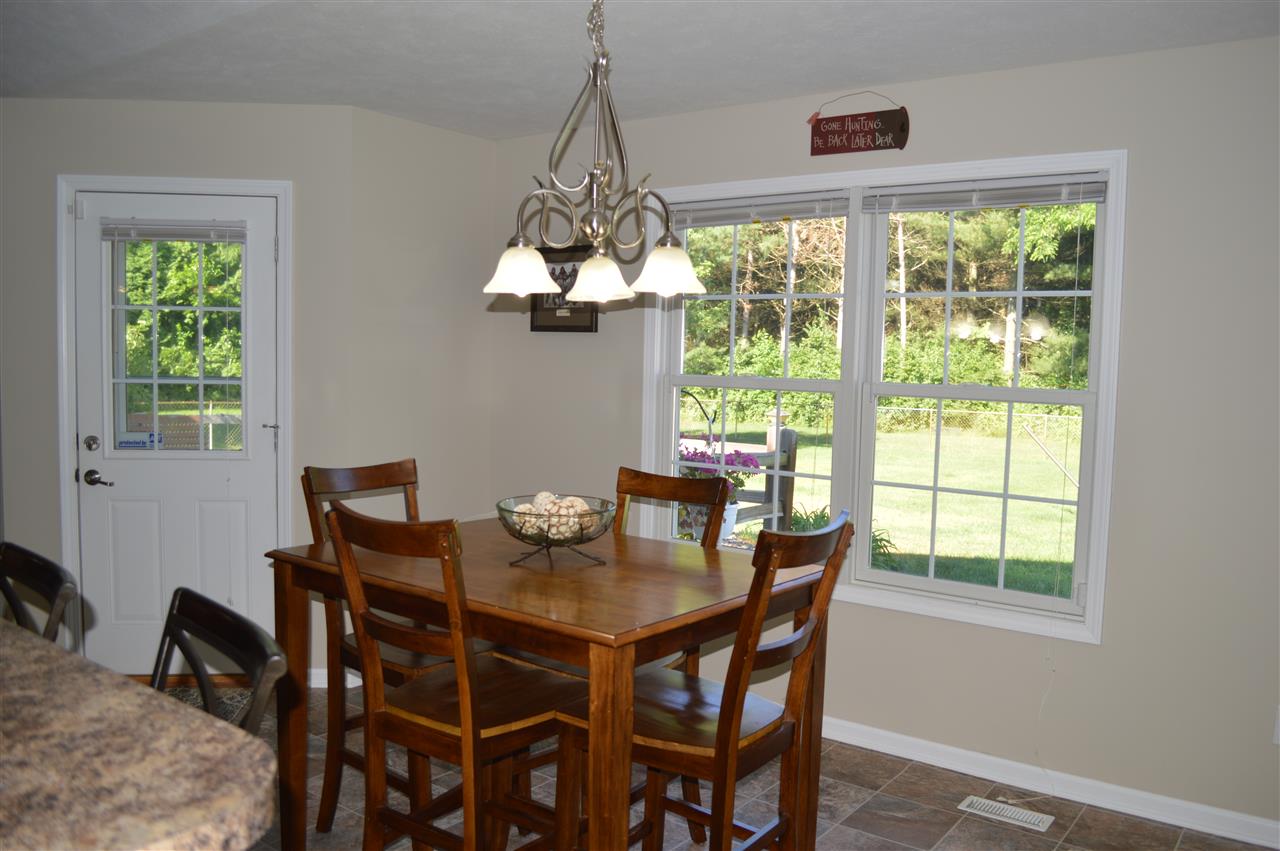 53777 Buckeye Road Mishawaka, IN 46545 - Photo 8 of 36 Gallery Image 8