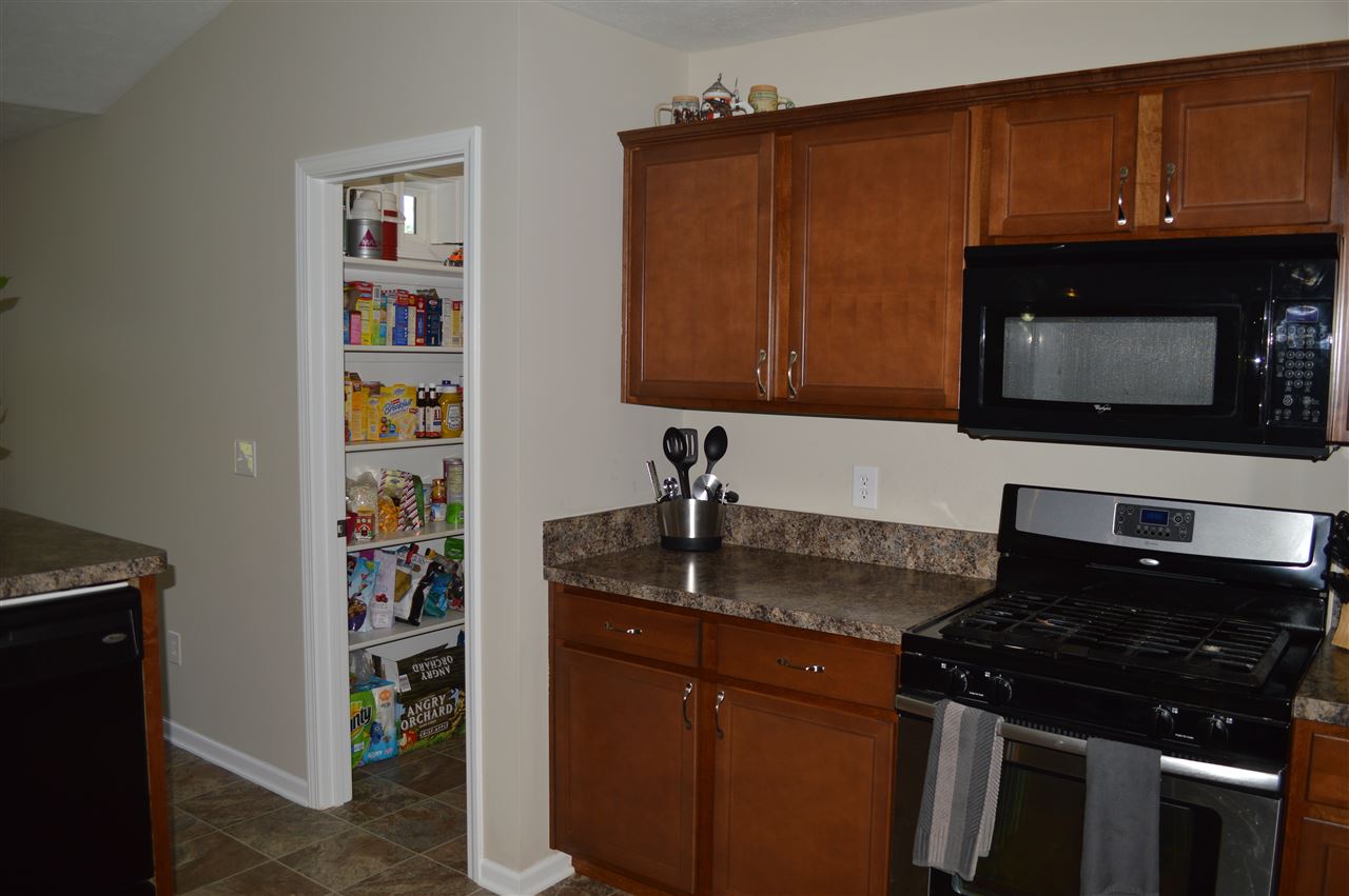 53777 Buckeye Road Mishawaka, IN 46545 - Photo 10 of 36 Gallery Image 10