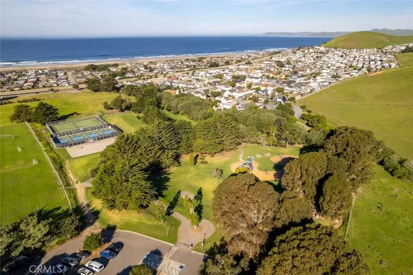 $1,975,000 | 3020 Ironwood Avenue, Morro Bay, CA 93442